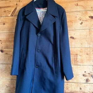 The Sovereign Tailored By Barry Navy Blue Coat